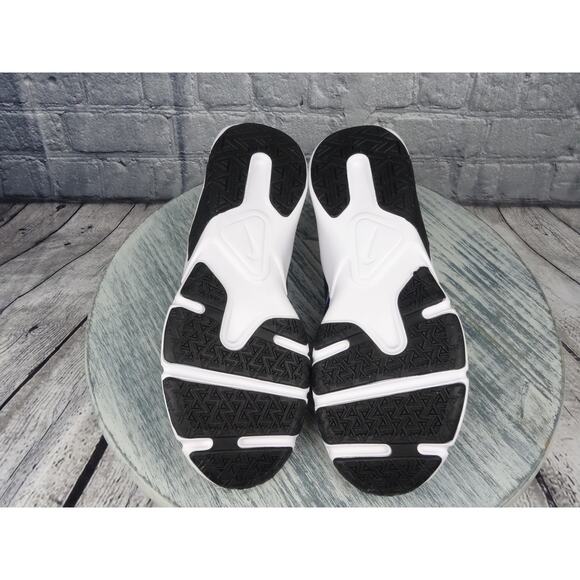 Nike  Legend Essential 2 Old Royal/Black-Racer Blue Men 9 NIB - Picture 10 of 11